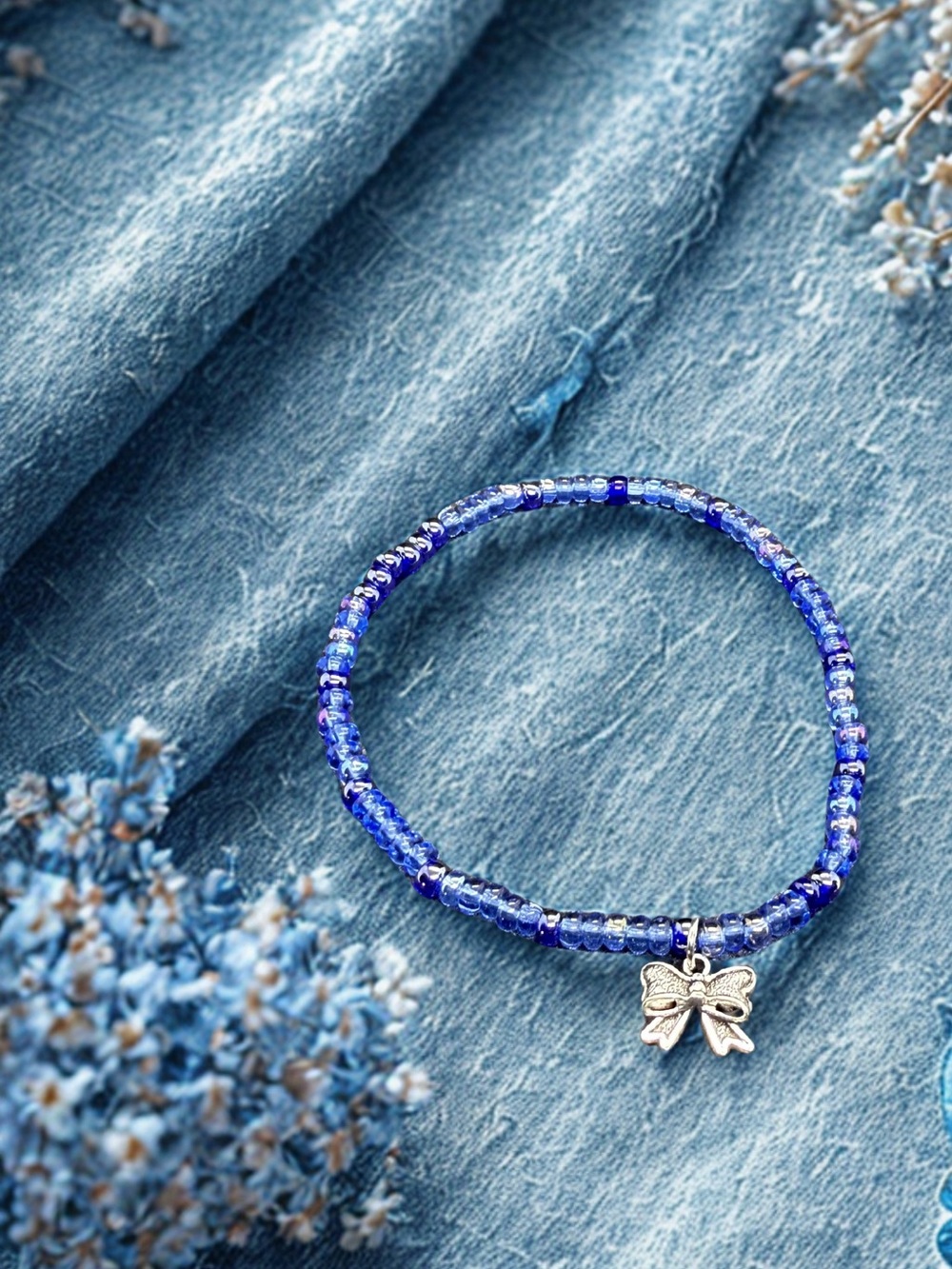 🏷️‼️5/$25🏷️‼️💙Handmade Blue Beaded Bow Charm Bracelet/NWOT💙